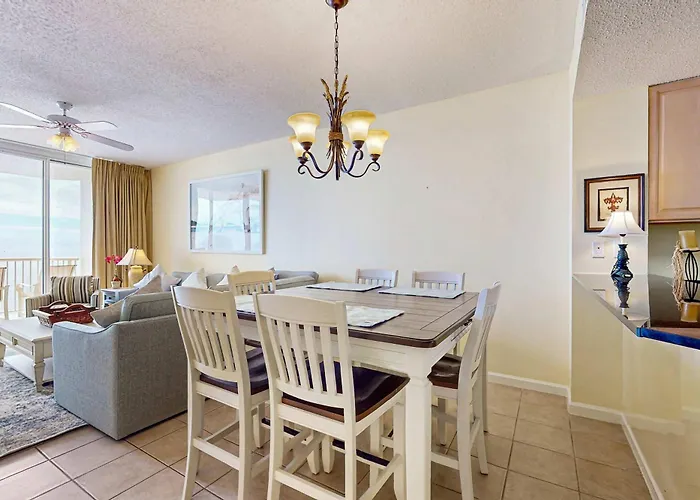 Fantastic On 11th Floor With Gorgeous Views Of The Water Shared Pool Hot Tub Holiday home *