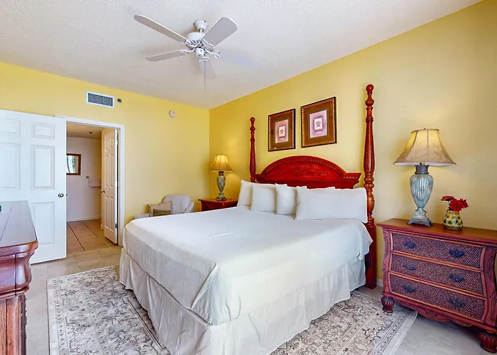 Fantastic On 11th Floor With Gorgeous Views Of The Water Shared Pool Hot Tub Holiday home