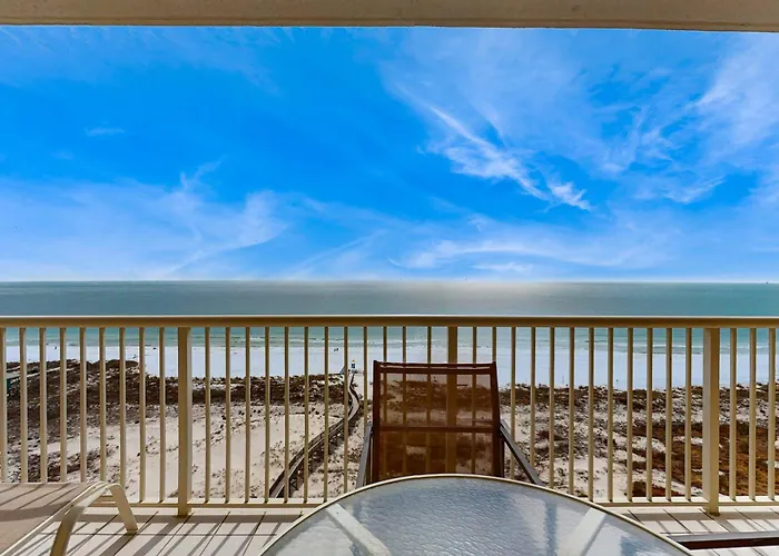 Fantastic On 11th Floor With Gorgeous Views Of The Water Shared Pool Hot Tub Holiday home *
