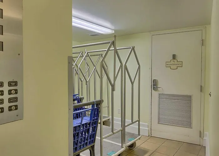 Holiday home Fantastic On 11th Floor With Gorgeous Views Of The Water Shared Pool Hot Tub *