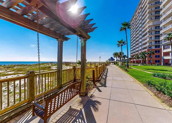 Fantastic On 11th Floor With Gorgeous Views Of The Water Shared Pool Hot Tub Holiday home *